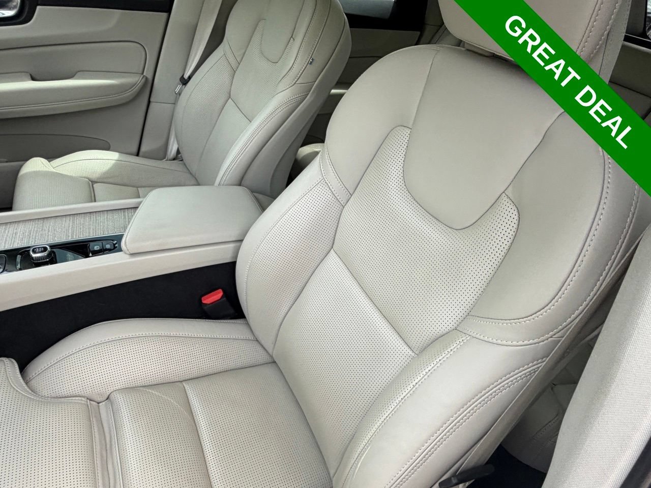 Used 2022 Volvo XC60 T8 Inscription AWD/4WD image 27