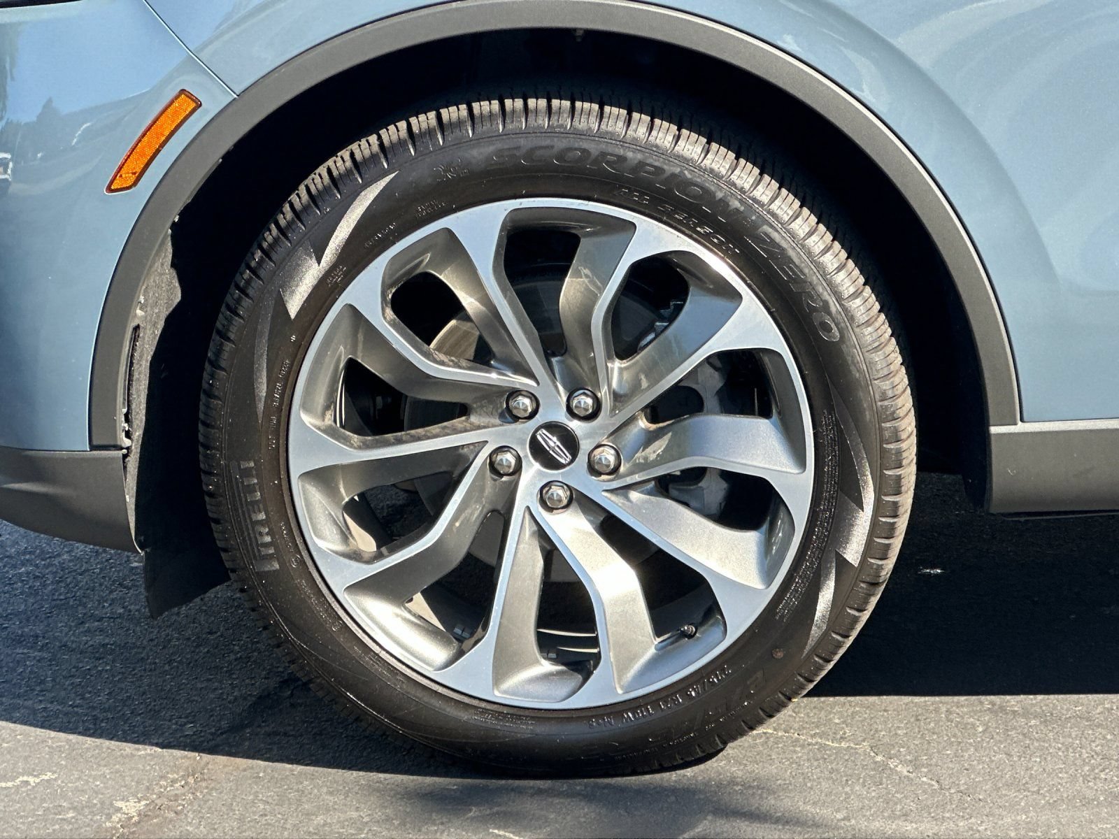 New 2026 Lincoln Aviator AWD image 25