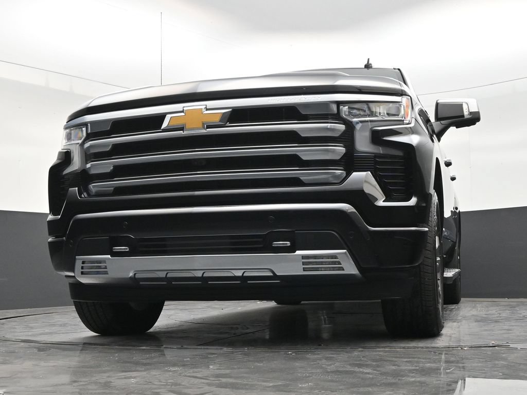 Used 2024 Chevrolet Silverado 1500 High Country RWD image 27