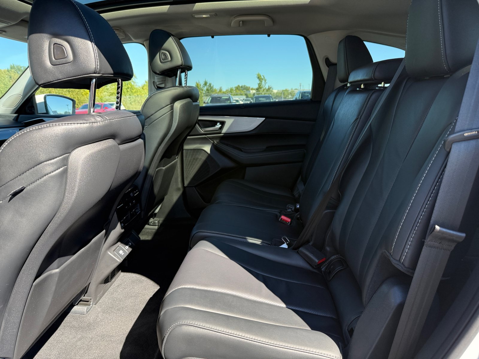Used 2024 Acura MDX w/ Technology Package AWD/4WD image 18