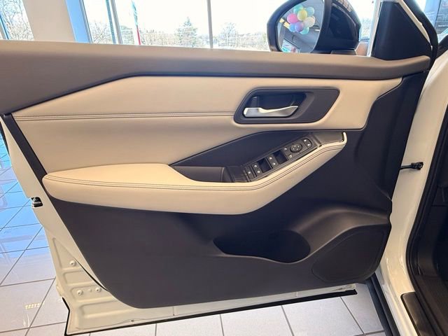 New 2026 Nissan Rogue SV AWD/4WD image 11