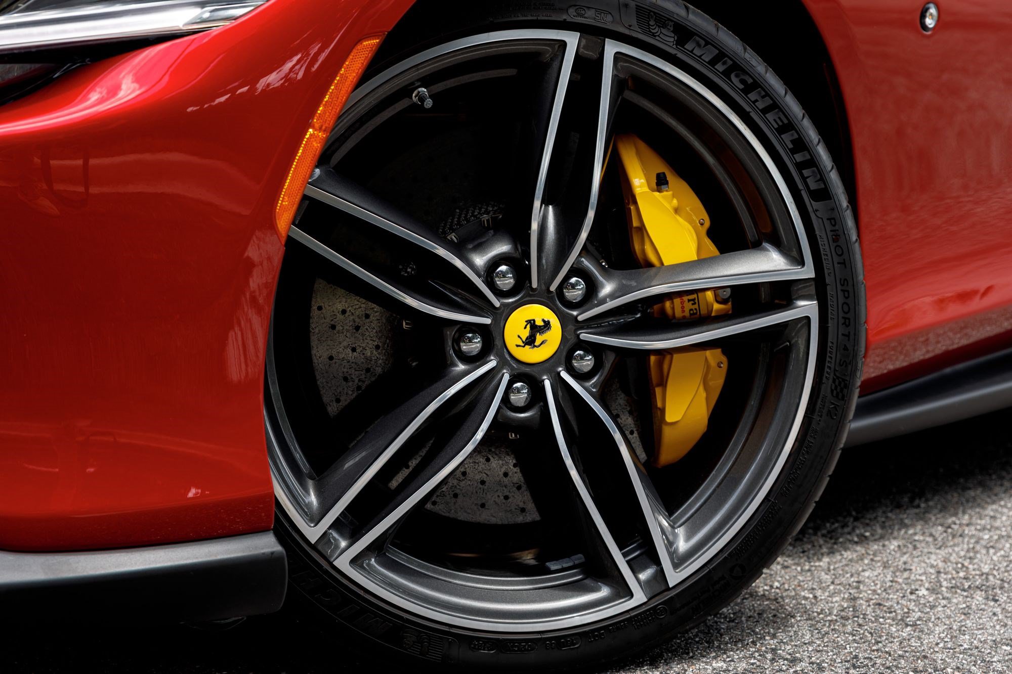 Used 2025 Ferrari Roma Spider RWD image 47