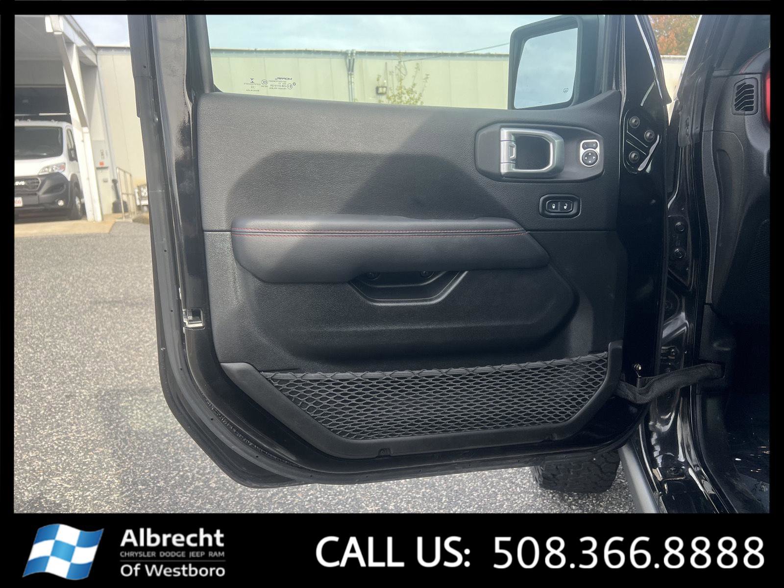 Used 2022 Jeep Wrangler Unlimited Rubicon w/ Cold Weather Group image 12