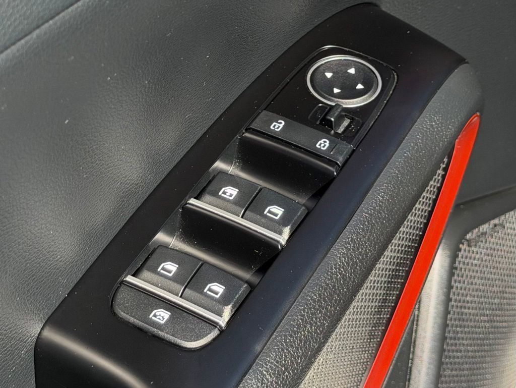 Used 2023 Kia Soul GT-Line w/ GT-Line Technology Package FWD image 14