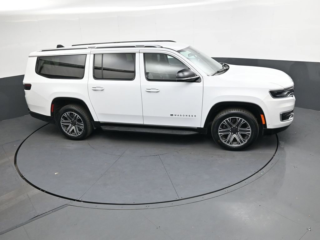 Used 2024 Jeep Wagoneer L Series II w/ Flexible Seating Group image 25