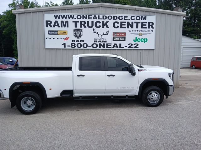 Used 2026 GMC Sierra 3500 Pro AWD/4WD image 2