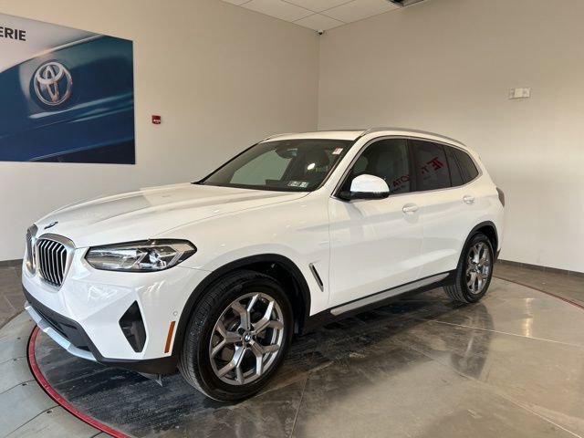 Used 2023 BMW X3 xDrive30i w/ Premium Package image 2