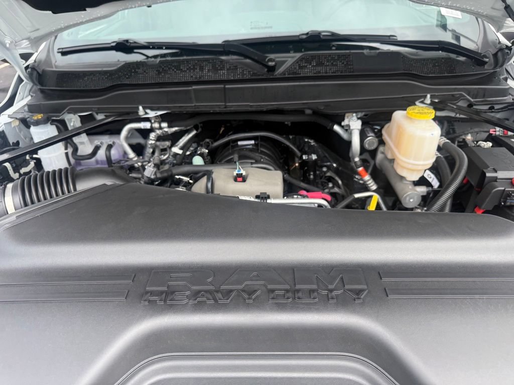 New 2026 RAM 5500 Tradesman w/ Chrome Appearance Group AWD/4WD image 58