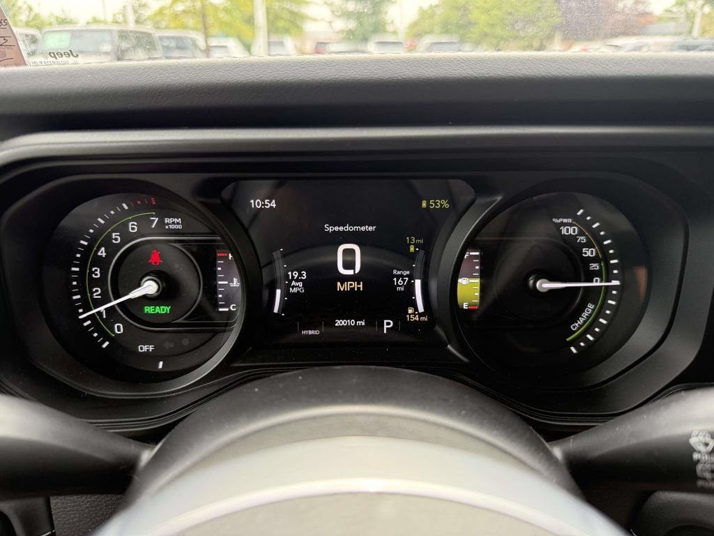 Used 2025 Jeep Wrangler Unlimited Sahara AWD/4WD image 25