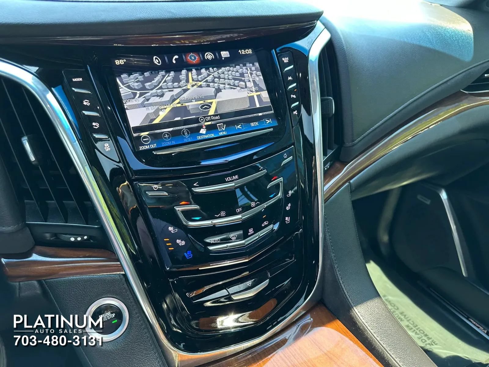 Used 2017 Cadillac Escalade ESV Premium Luxury AWD/4WD image 11