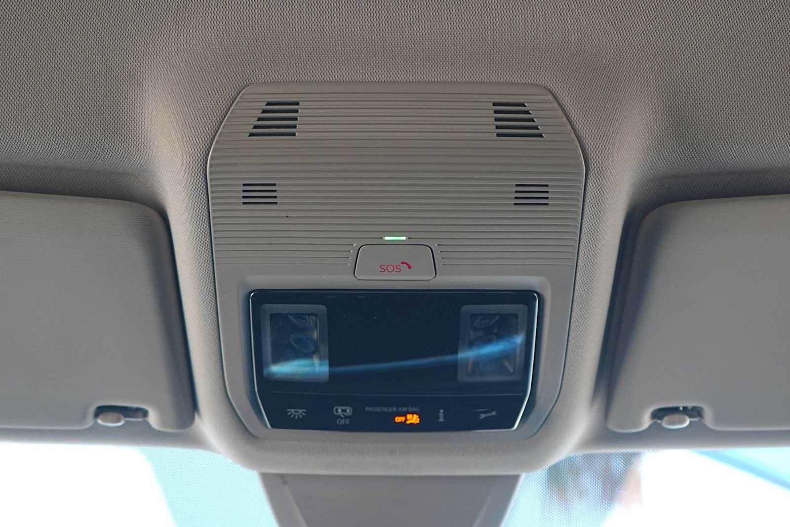 Used 2025 Volkswagen Atlas SE FWD image 24
