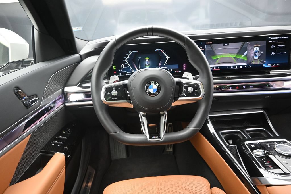 Used 2026 BMW 740i RWD image 29