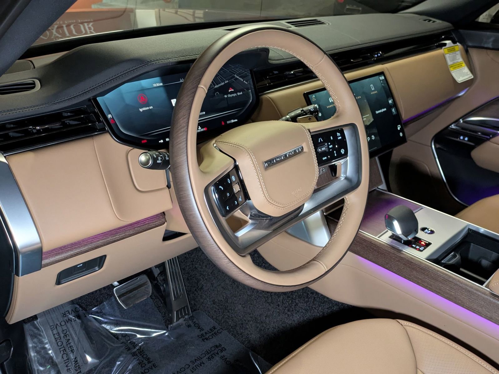 New 2025 Land Rover Range Rover SE image 3