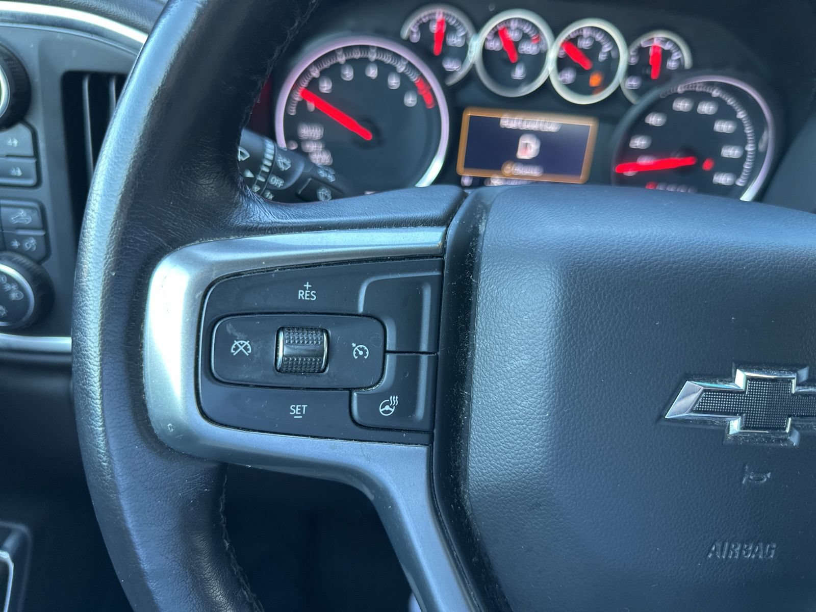 Used 2021 Chevrolet Silverado 1500 RST AWD/4WD image 28