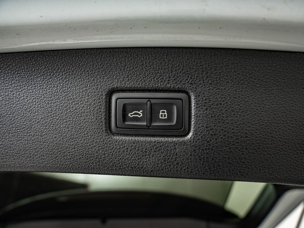 Used 2025 Audi Q7 3.0T Premium Plus w/ Premium Plus Package image 39