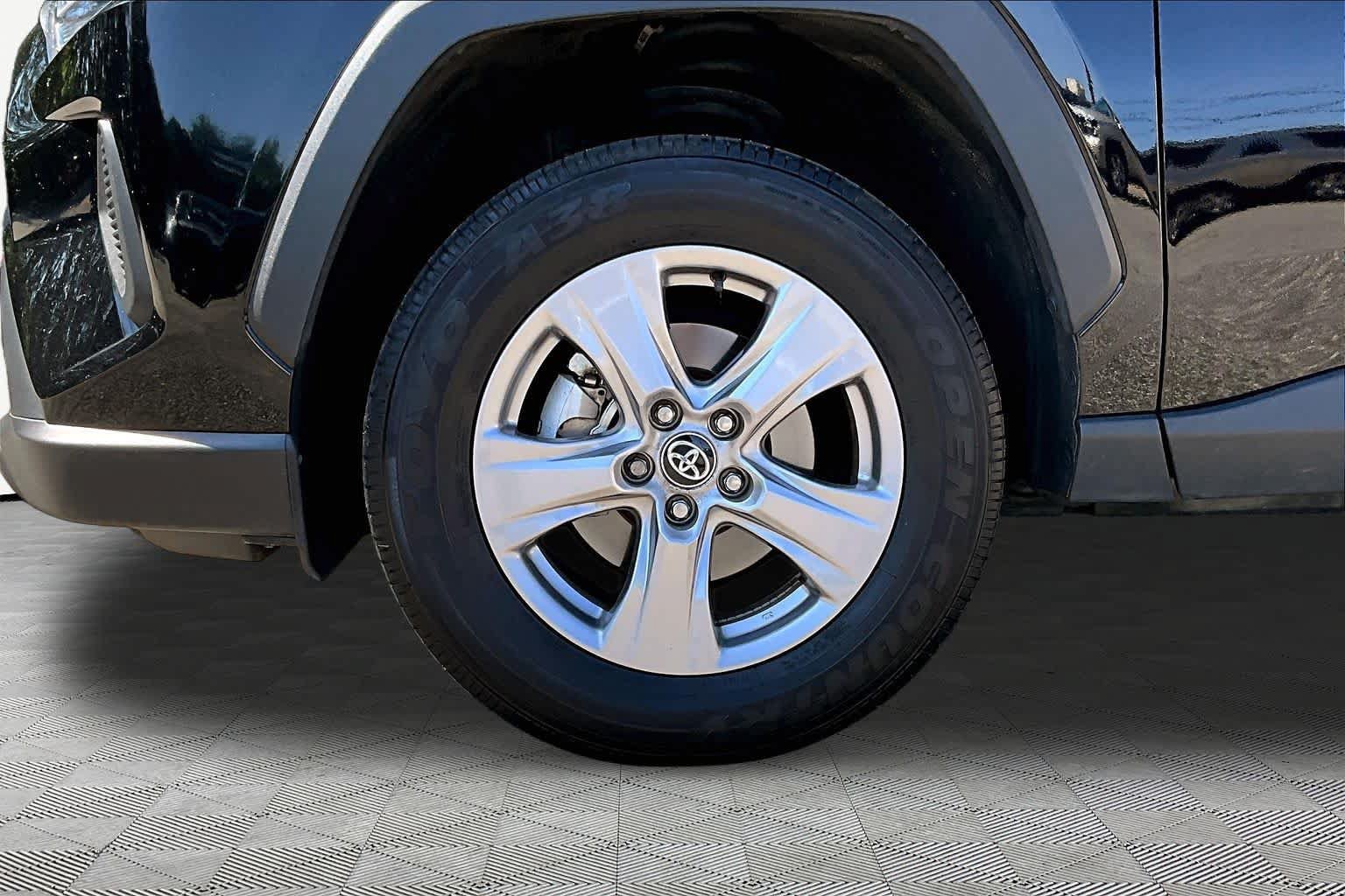 Certified 2025 Toyota RAV4 XLE FWD image 11