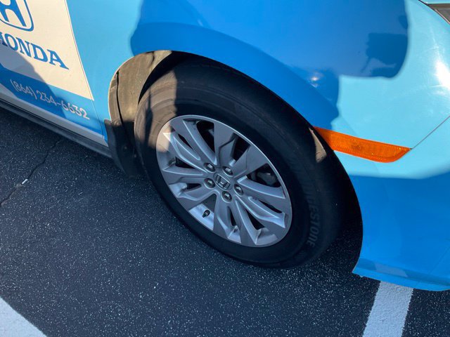 Used 2018 Honda Odyssey LX image 2