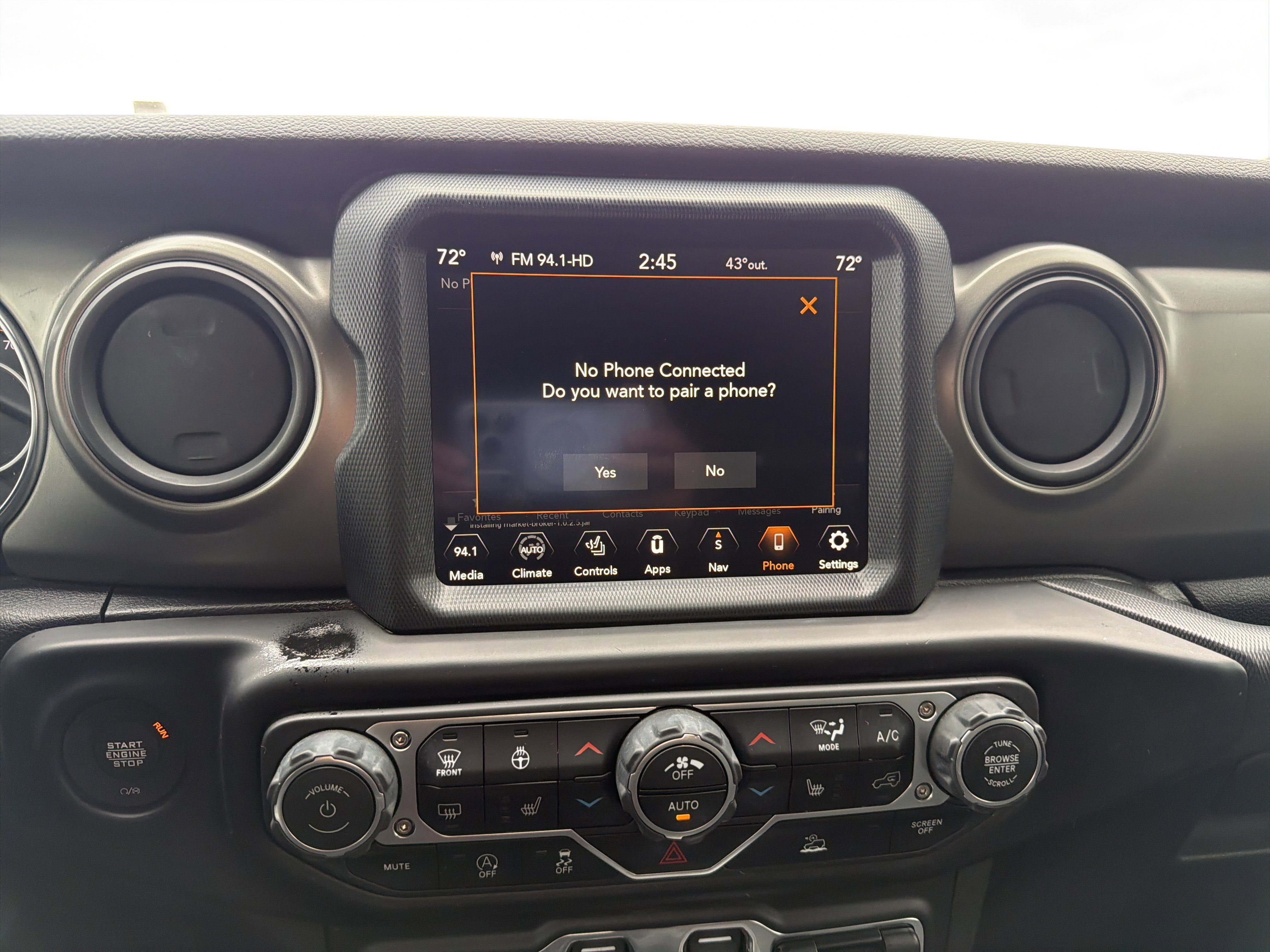 Certified 2023 Jeep Wrangler Willys AWD/4WD image 24