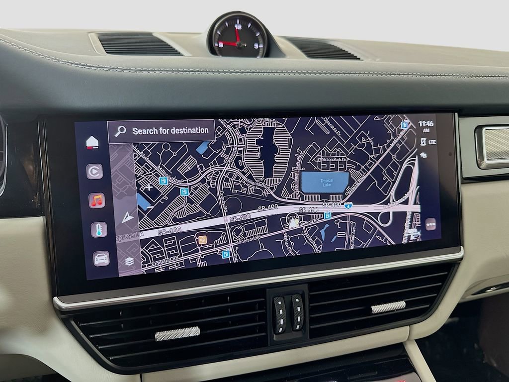 Certified 2023 Porsche Cayenne Platinum Edition AWD/4WD image 16