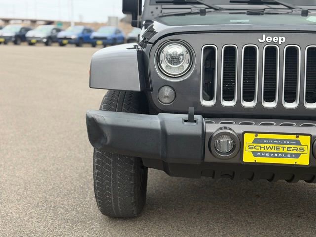 Used 2017 Jeep Wrangler Unlimited Sahara w/ Connectivity Group image 4