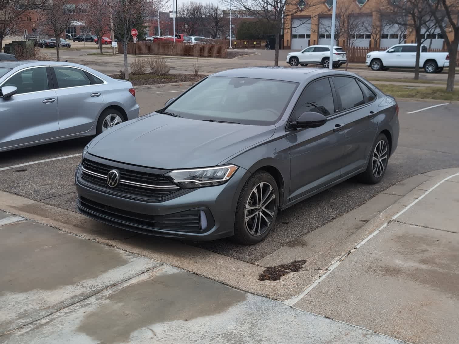 Certified 2023 Volkswagen Jetta Sport FWD image 3