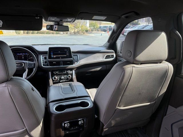 Used 2021 GMC Yukon SLT image 5
