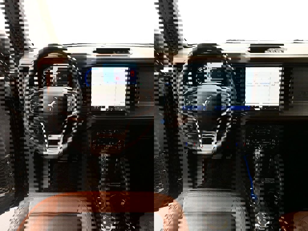 Used 2023 Ford Bronco Outer Banks image 13