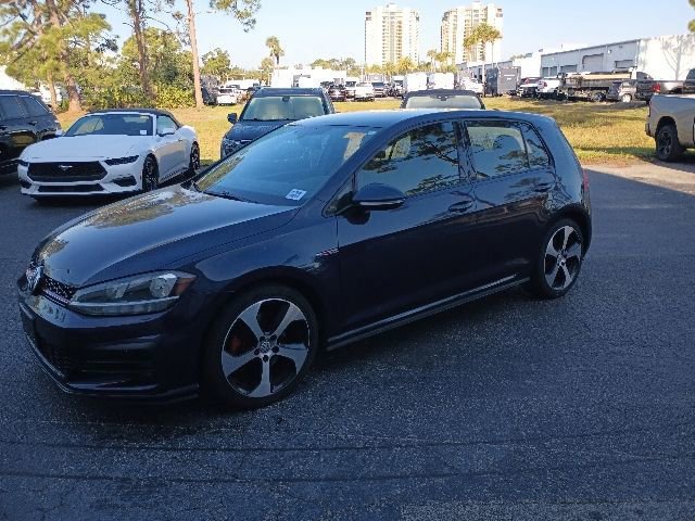 Used 2018 Volkswagen Golf 4-Door FWD image 2