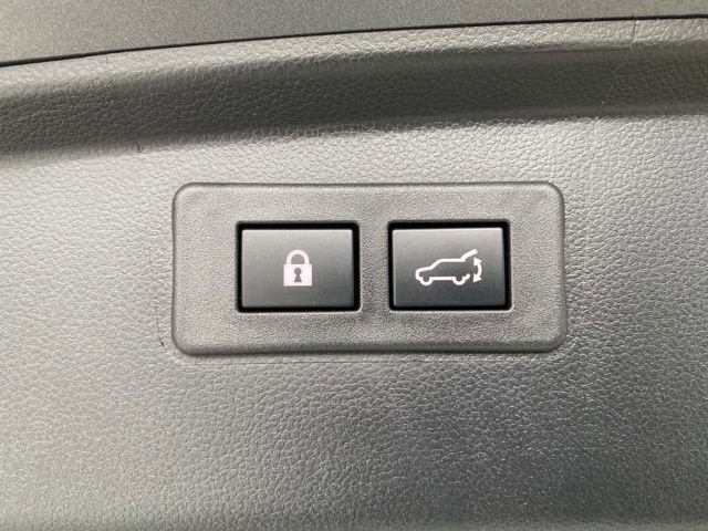 Certified 2025 Subaru Outback Limited image 8