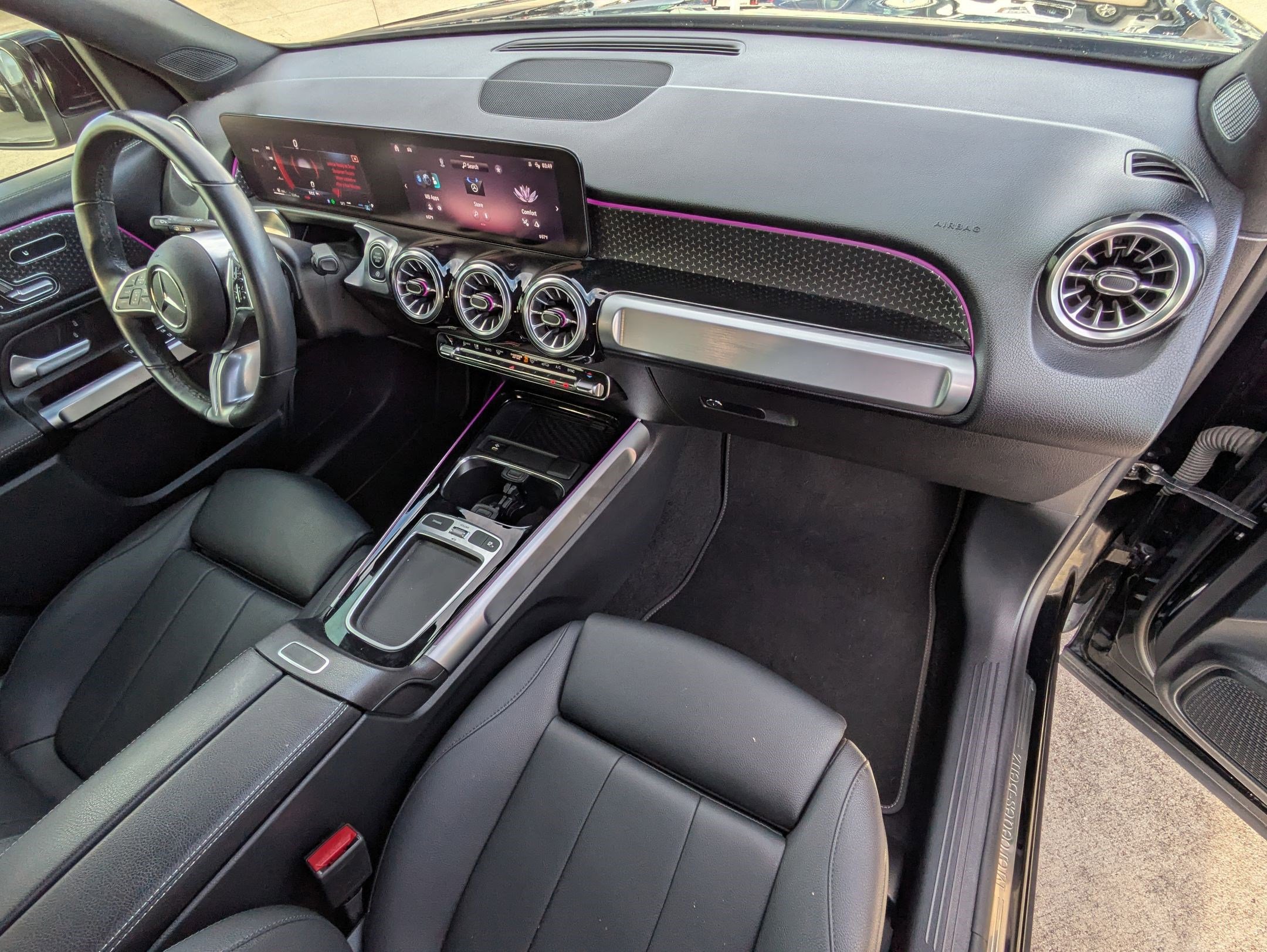 Used 2024 Mercedes-Benz GLB 250 image 30