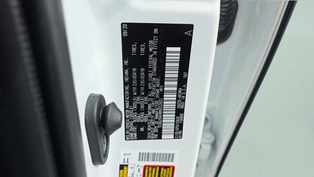 Used 2021 Toyota Highlander XLE image 29