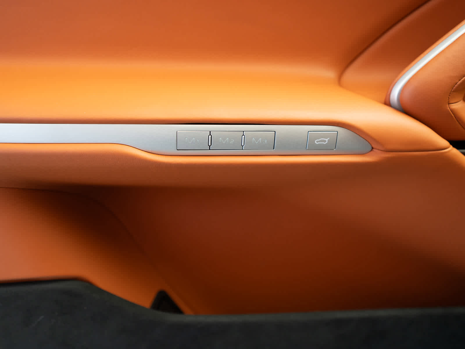 Certified 2025 Ferrari Purosangue image 19