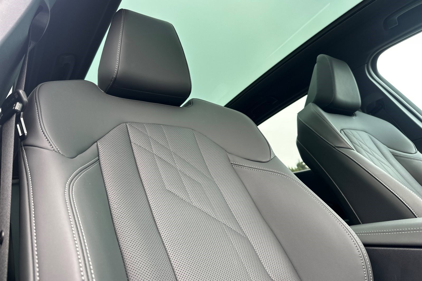 Used 2025 BMW X3 xDrive30i w/ Premium Package image 21