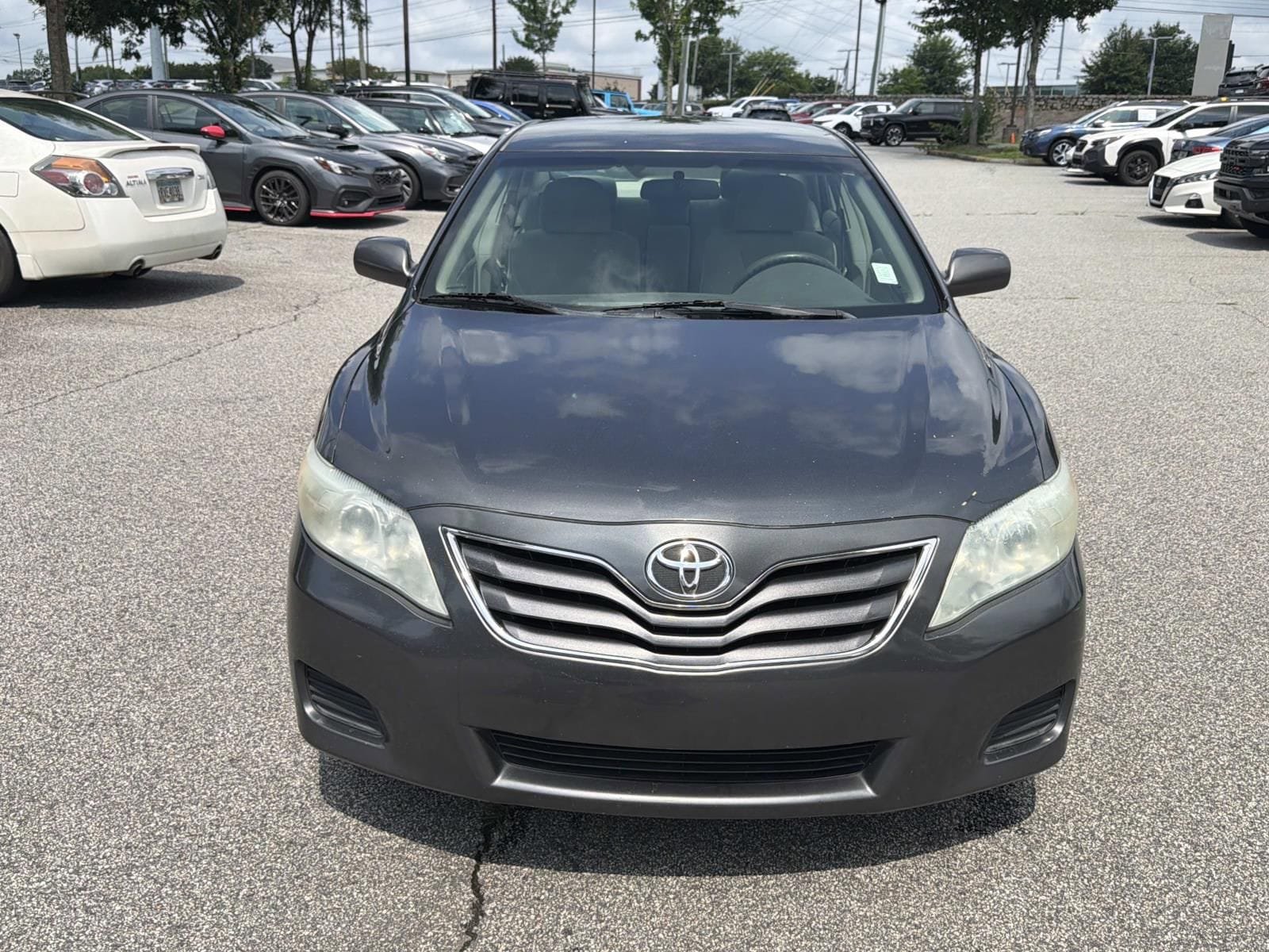 Used 2010 Toyota Camry LE FWD image 2