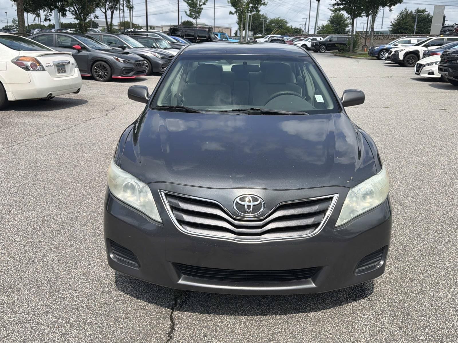 Used 2010 Toyota Camry LE FWD video 2