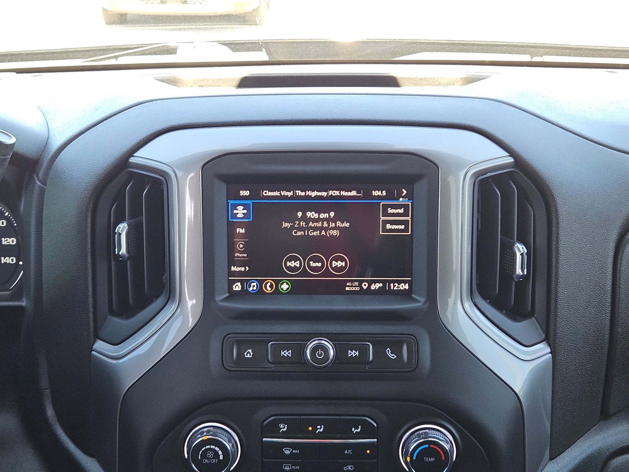 Used 2022 Chevrolet Silverado 1500 Custom image 17