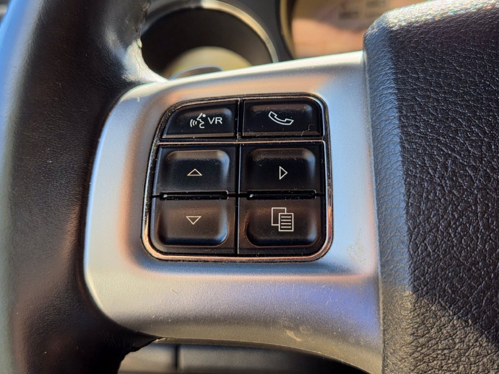 Used 2013 Dodge Challenger R/T Plus RWD image 25