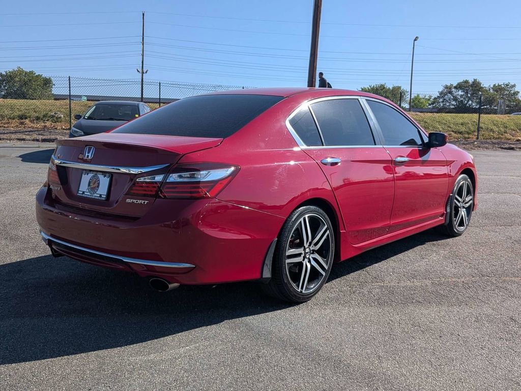 Used 2016 Honda Accord Sport image 5