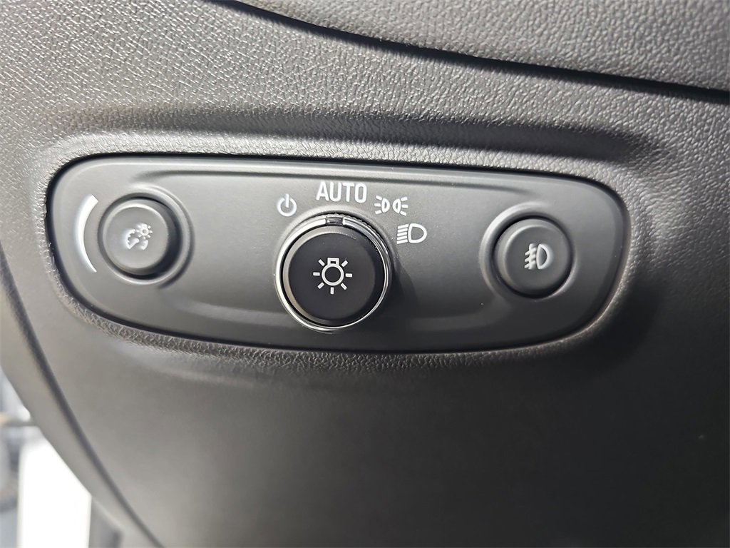 Used 2022 Chevrolet Equinox Premier image 34