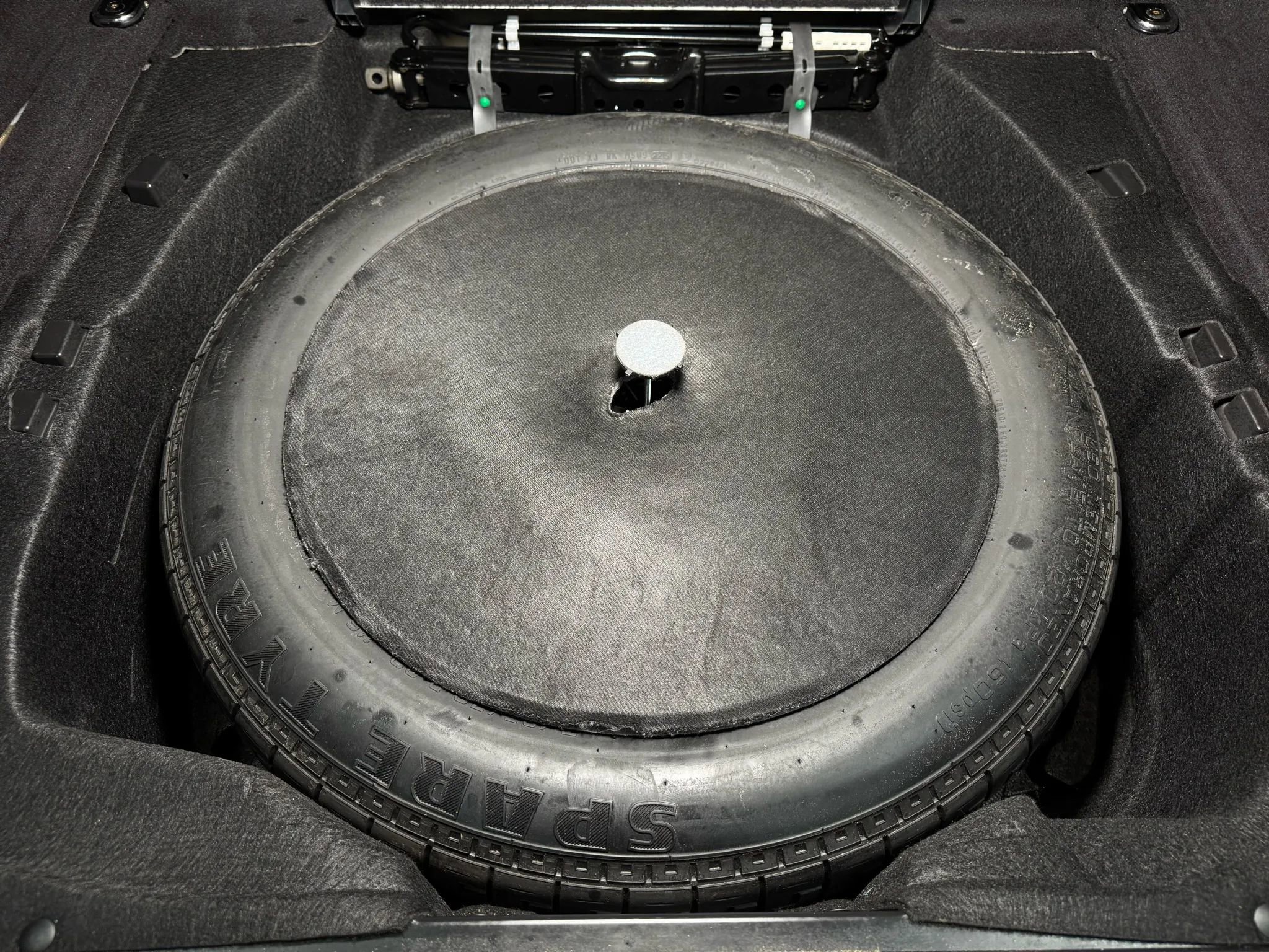 Used 2016 Land Rover Range Rover Sport SE image 18