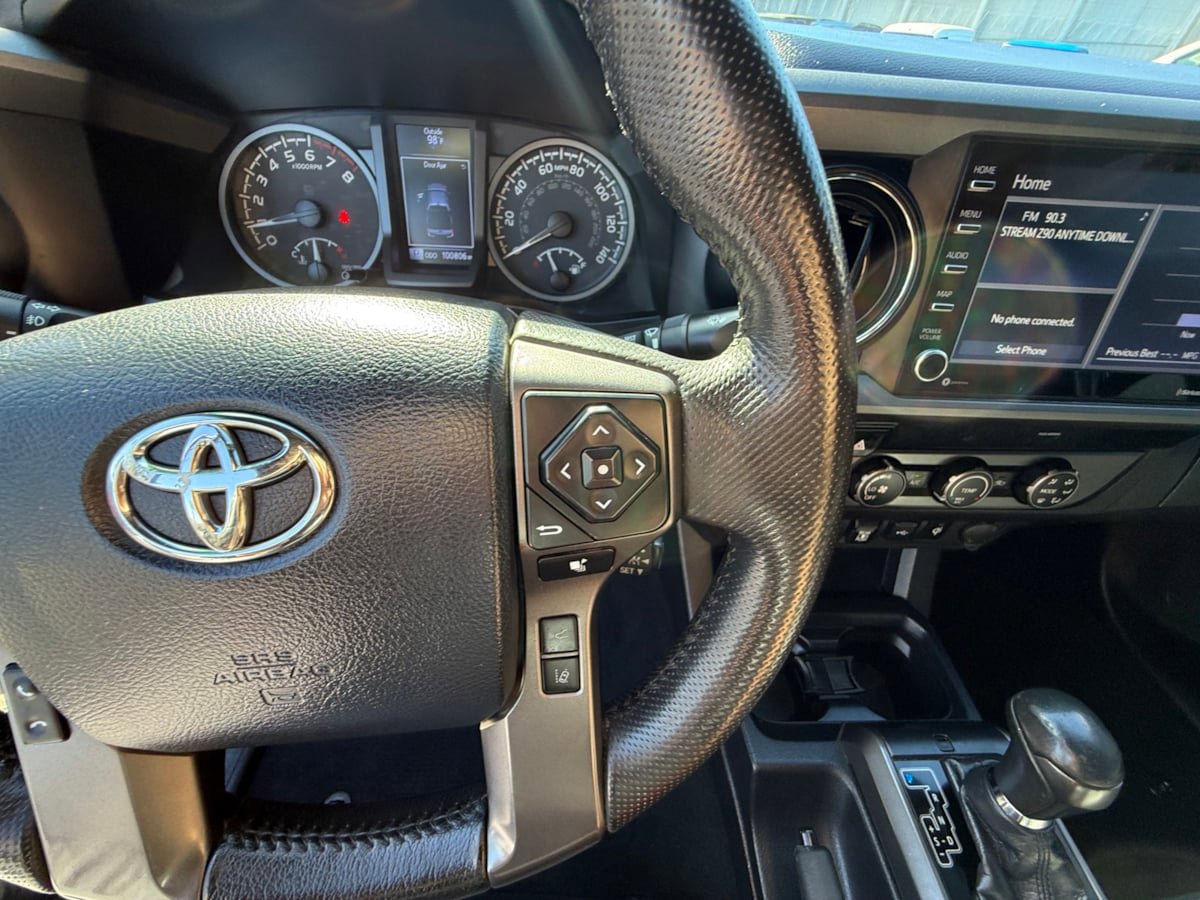 Used 2020 Toyota Tacoma TRD Sport w/ Technology Package RWD image 24