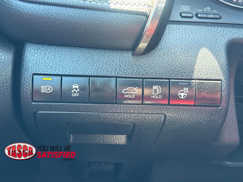 Used 2024 Toyota Camry SE w/ Cold Weather Package AWD/4WD image 29