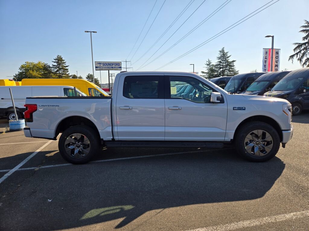 New 2025 Ford F150 Lightning Lariat AWD/4WD image 4