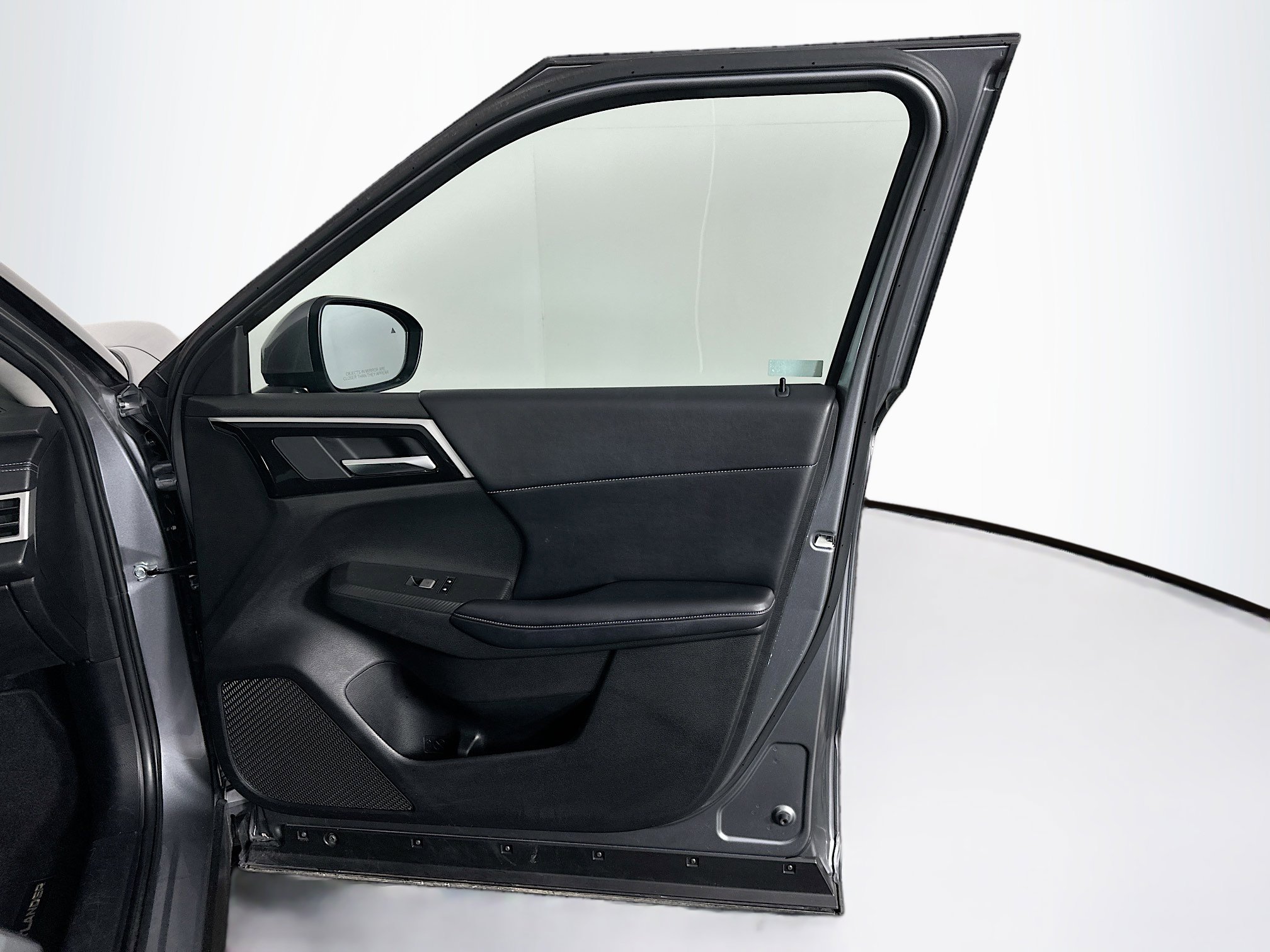 Used 2024 Mitsubishi Outlander SE image 34