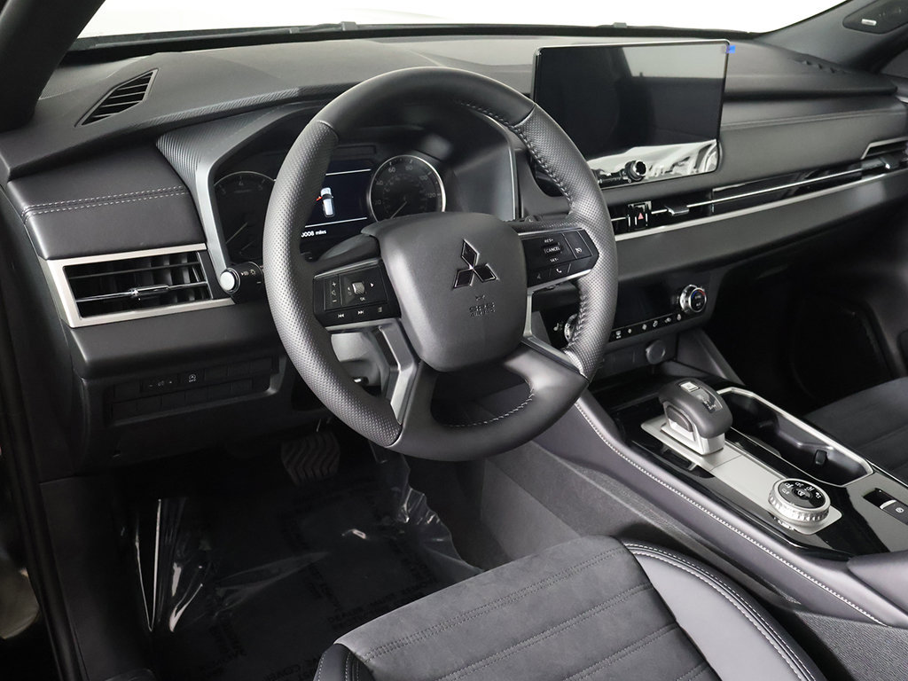 New 2026 Mitsubishi Outlander LE FWD image 26