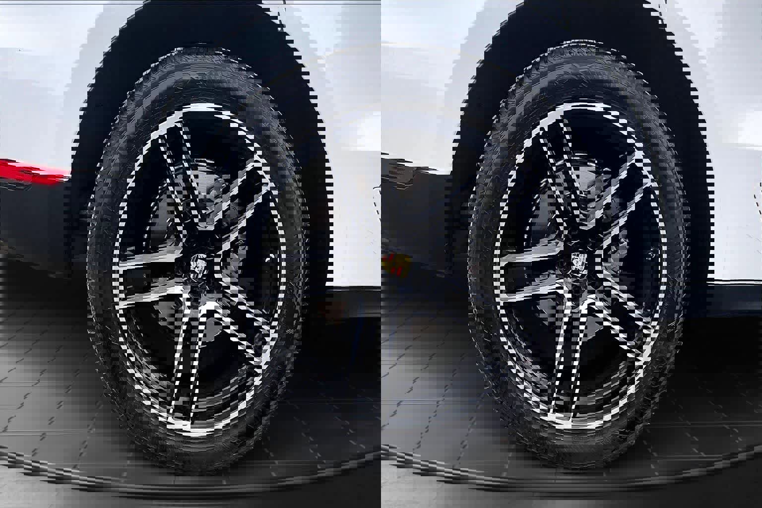 Used 2020 Porsche Macan S image 35