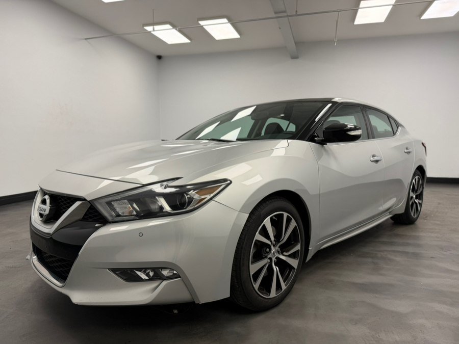 Used 2017 Nissan Maxima 3.5 SL FWD image 2