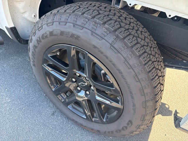 Used 2026 Chevrolet Silverado 1500 RST w/ RST Select Package AWD/4WD image 12