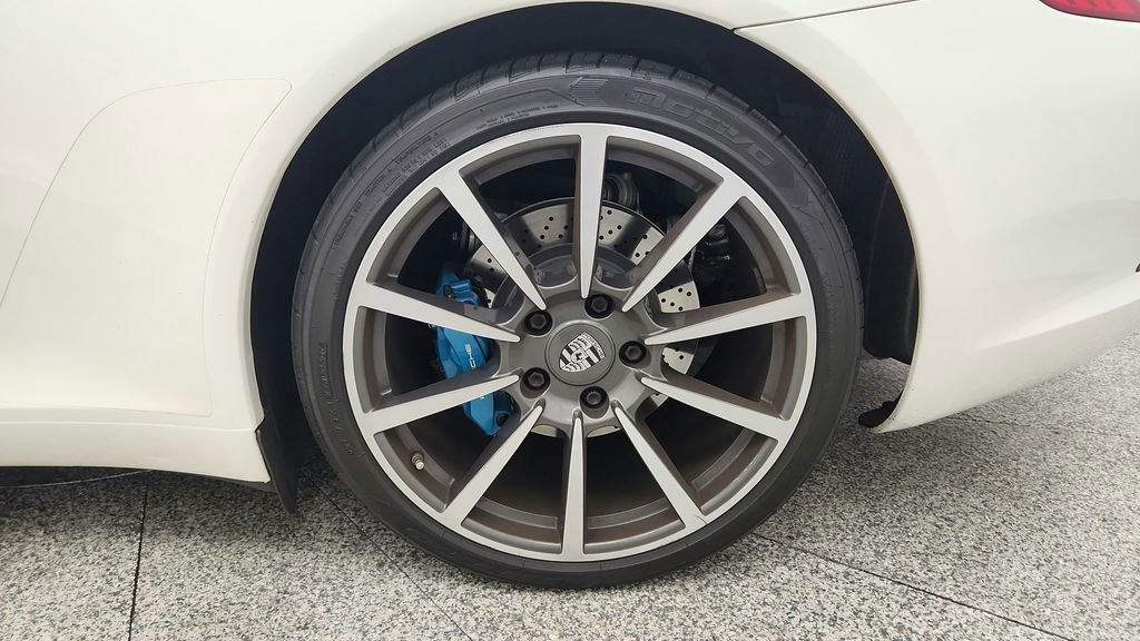Used 2012 Porsche 911 Carrera RWD image 16