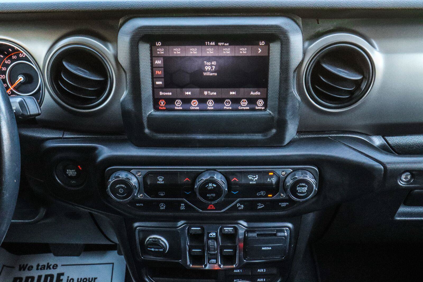 Used 2018 Jeep Wrangler Unlimited Sport S AWD/4WD image 26